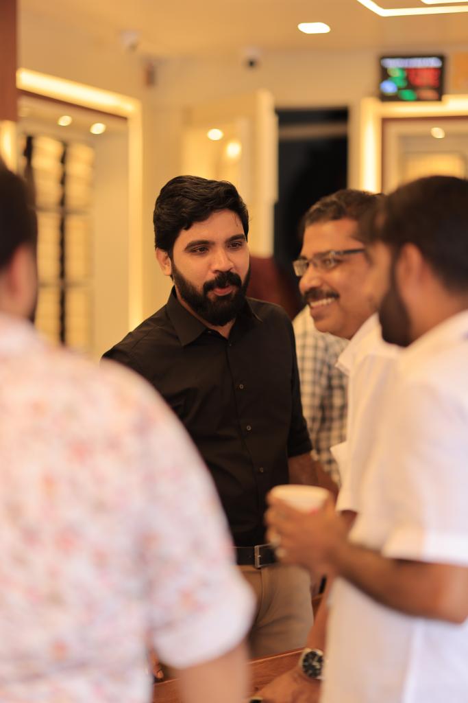 Ellikkal Gold Theyyala